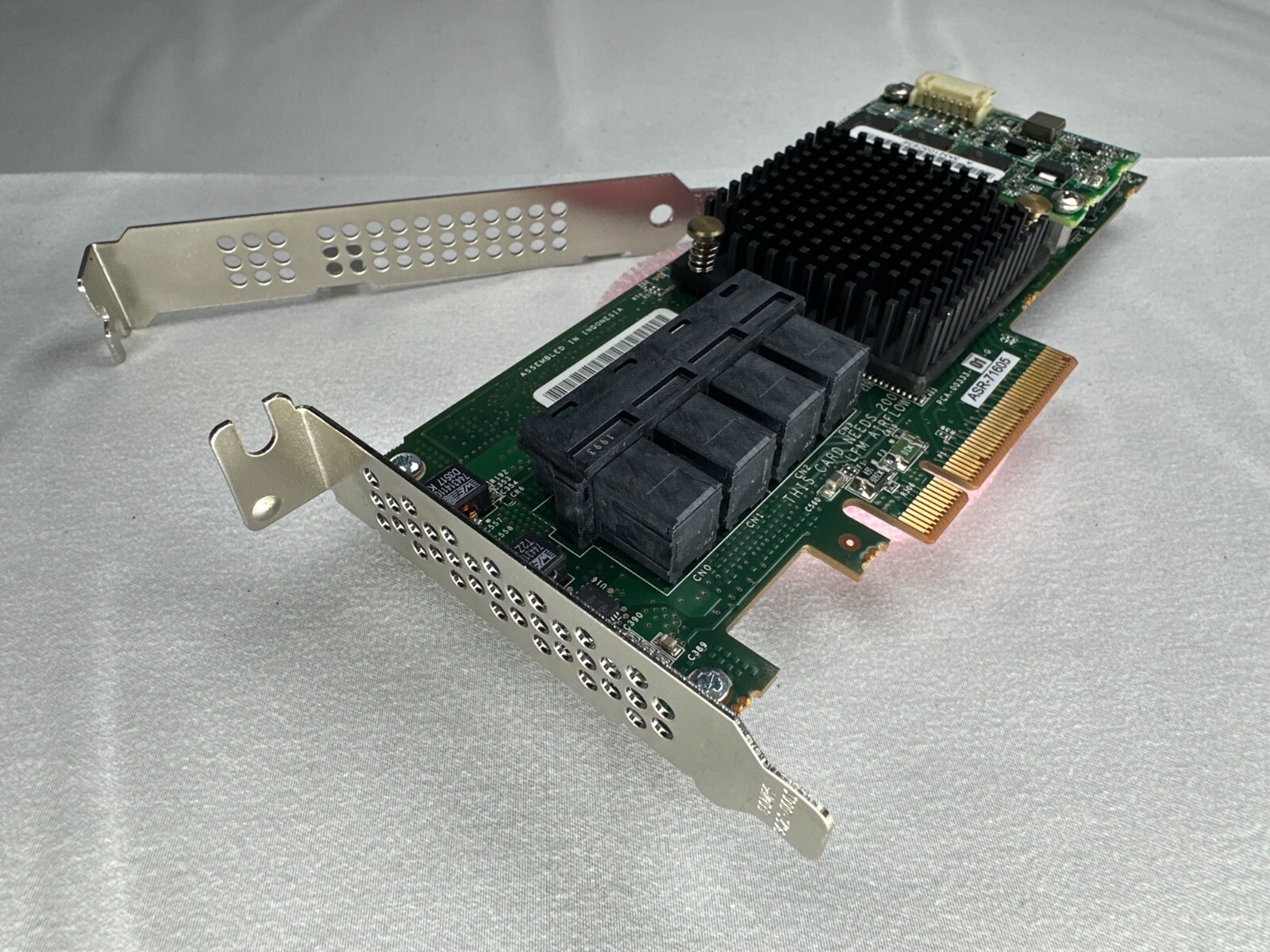 Adaptec ASR-71605 1G 16-Port SAS/SATA RAID Card 1GB Cache Small Bracket