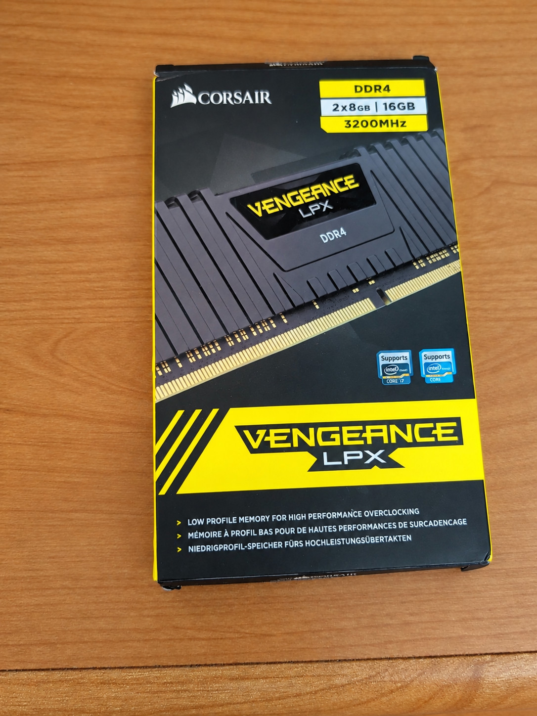 Corsair Vengeance LPX 16GB (2x8GB) Memory Kit (CMK16GX4M2A2666C16)