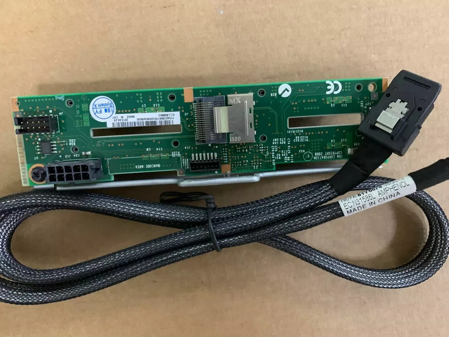 IBM X3550 M4 4 x 2.5" HDD Backplane w/ cable 94Y7587 94Y6386 81Y6657 46C9091