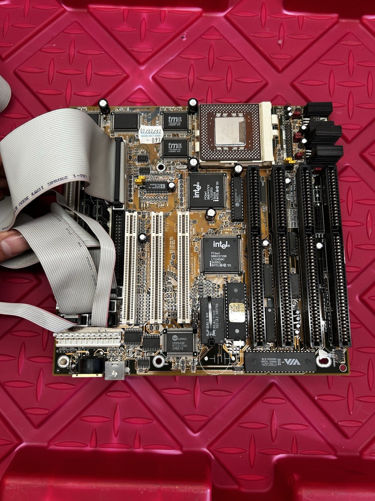 Biostar MB-8500TVX-A Socket 7 Motherboard + Intel Pentium MMX + RAM Bundle Works