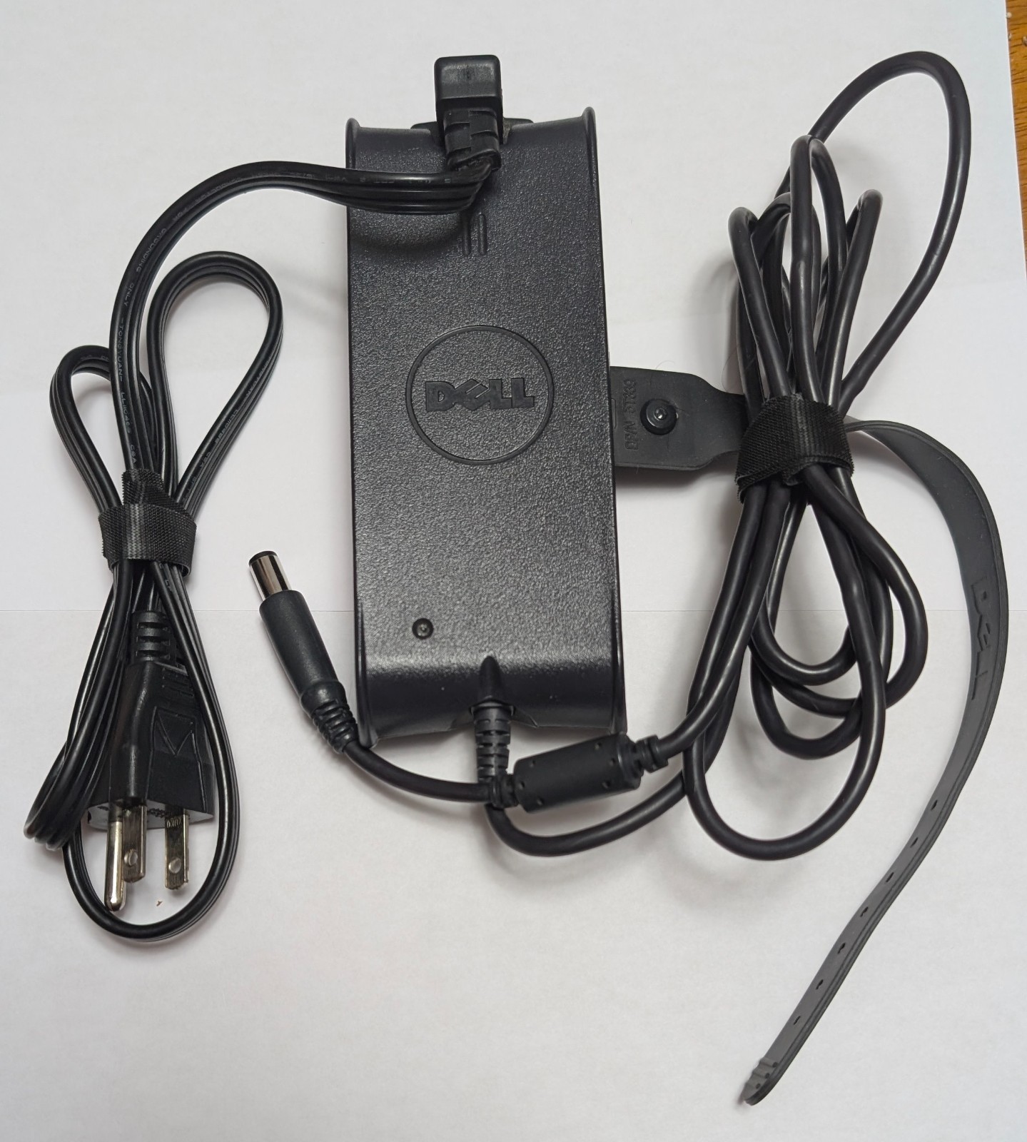 Dell PA-10 genuine original AC ADAPTER F2951 0F2951 90W PA-1900-02D2 U7809