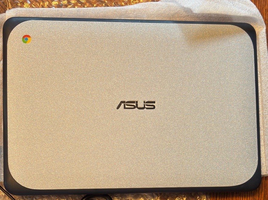 NEW Asus Notebook PC C202S Laptop Computer ~ No Box