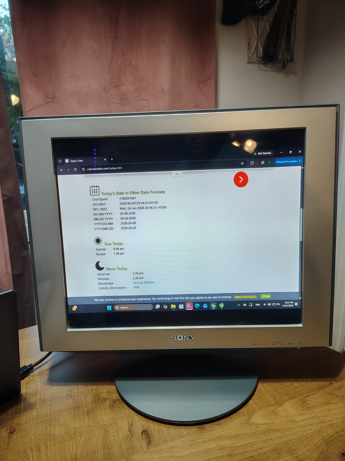 Sony SDM-HS94P Computer Colour Monitor 2004 19" TFT Active Matrix LCD 1280x1024