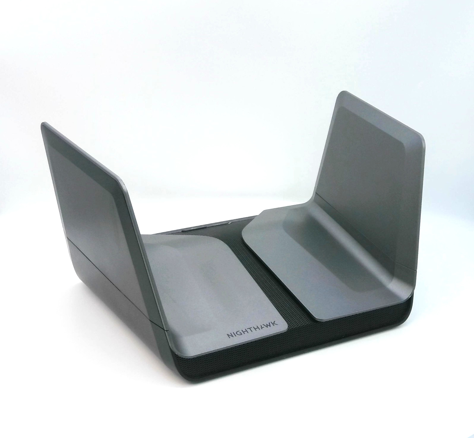 NETGEAR Nighthawk - RAX75 - AX8 8-Stream AX5700 Tri-Band Wi-Fi Router