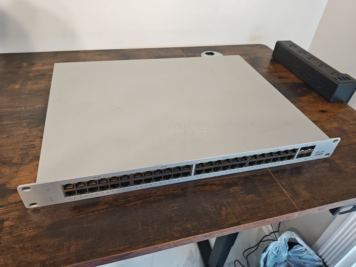 Cisco Meraki 48 Port Rack Mountable Ethernet Switch - MS120-48LP-HW