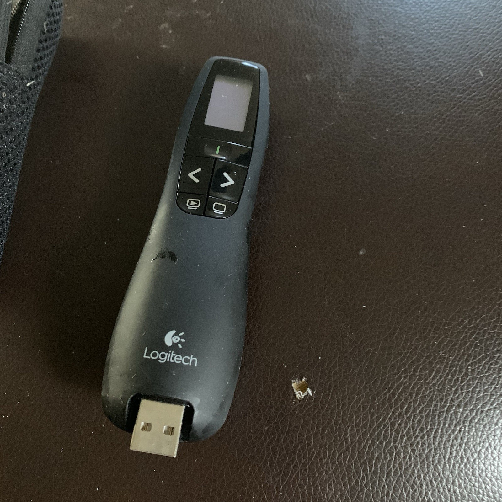 Logitech Wireless Presenter R800, Clicker with Green Laser Pointer