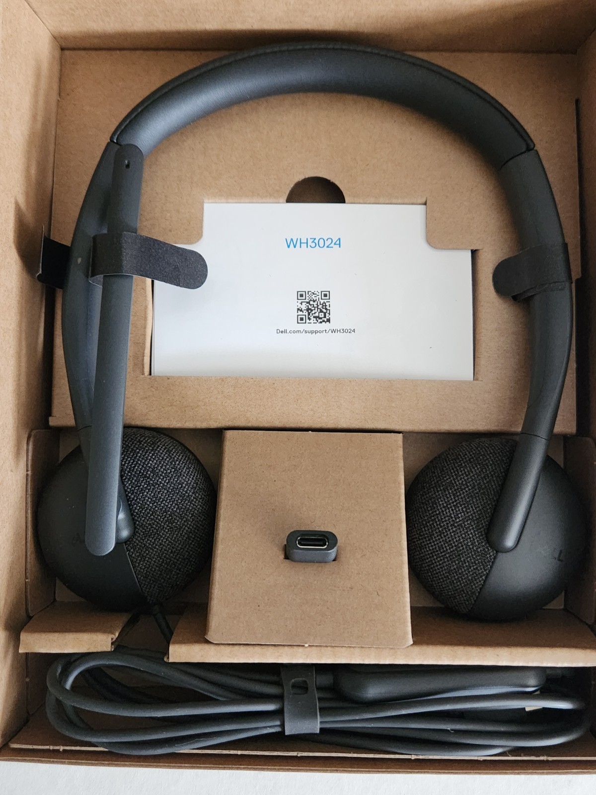 Dell WH3024-DWW Wired USB Headset TEAMS Certified USB-C Over the Head Stereo