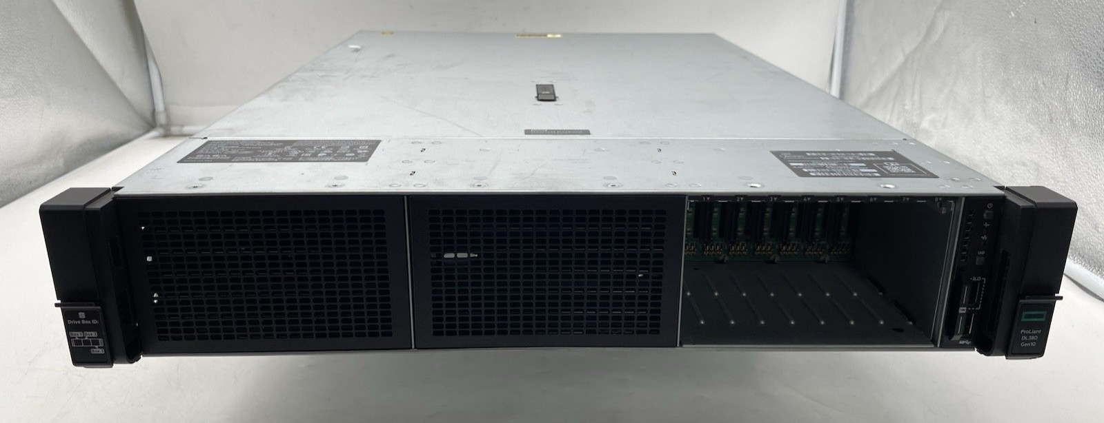 HP Proliant DL380 Gen10 2x Xeon Silver 4208 2.10GHz 128GB RAM NO HDD P408i-a SR