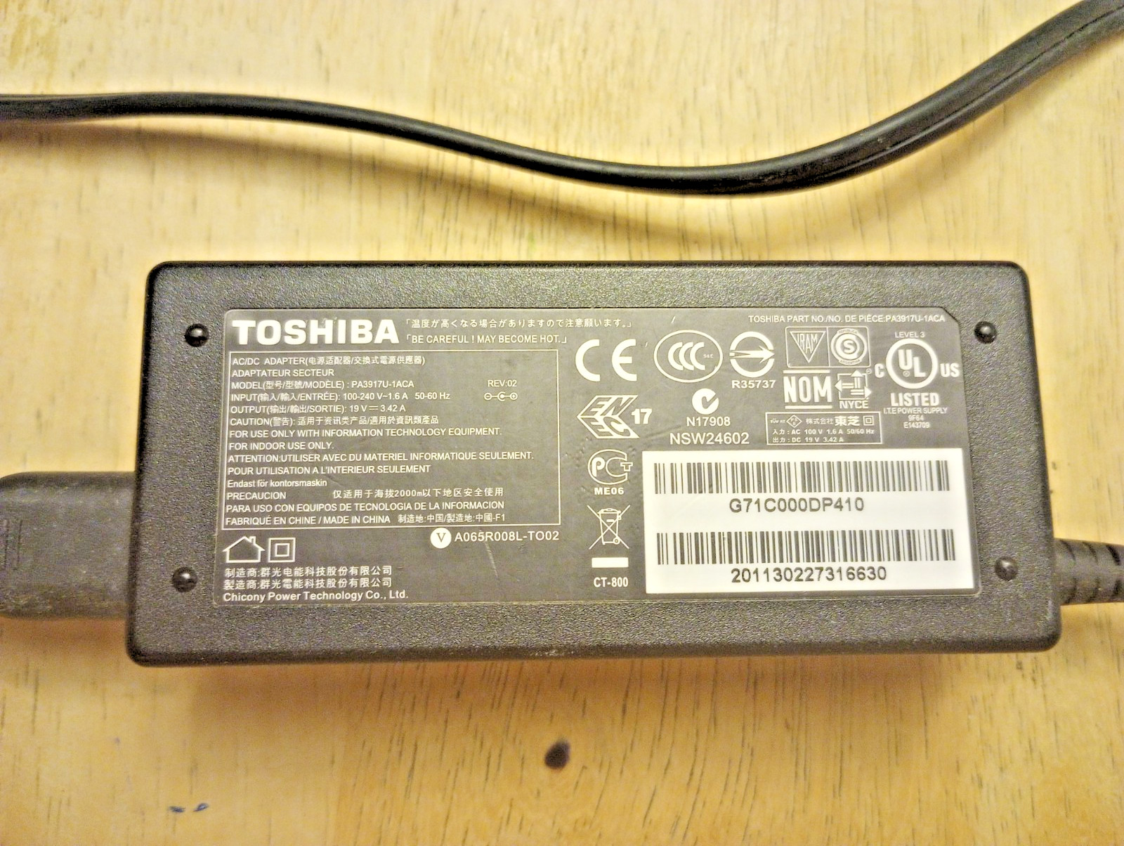 Genuine Toshiba Satellite C855-S5350 Laptop AC Charger Power Adapter - original