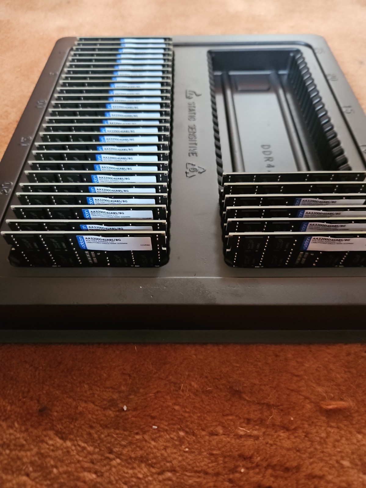 (Lot of 31) AddOn 56GB DDR4-3200 SO-DIMM 260-Pin Unbuffered AA3200D4SR8S/8G