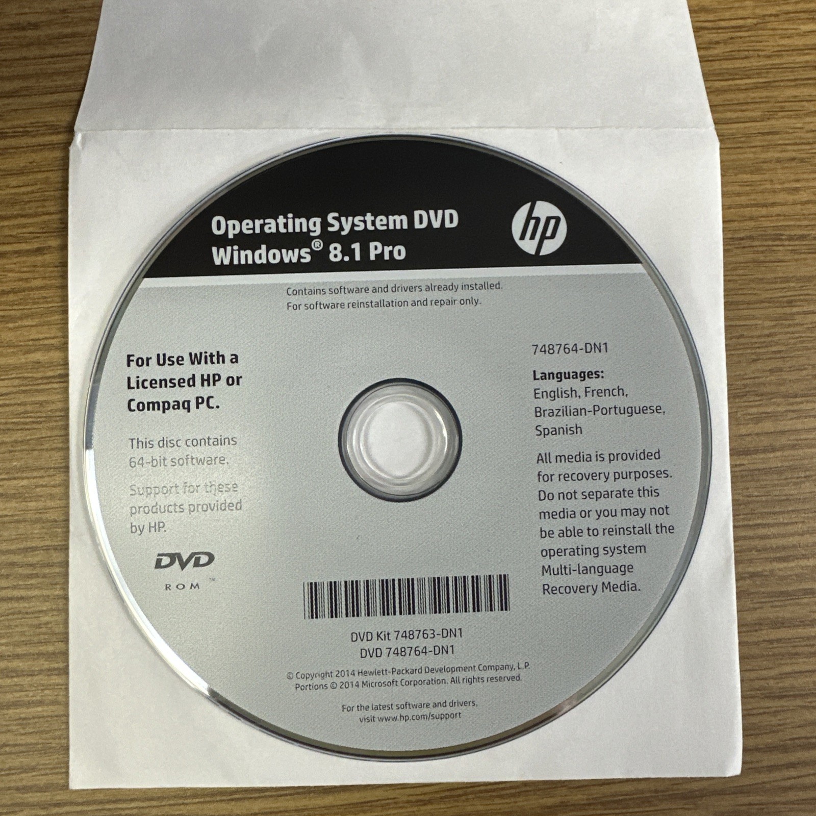 Windows 8.1 Pro HP or Compaq 64-bit Re-Installation DVD 748763/748764-DN1