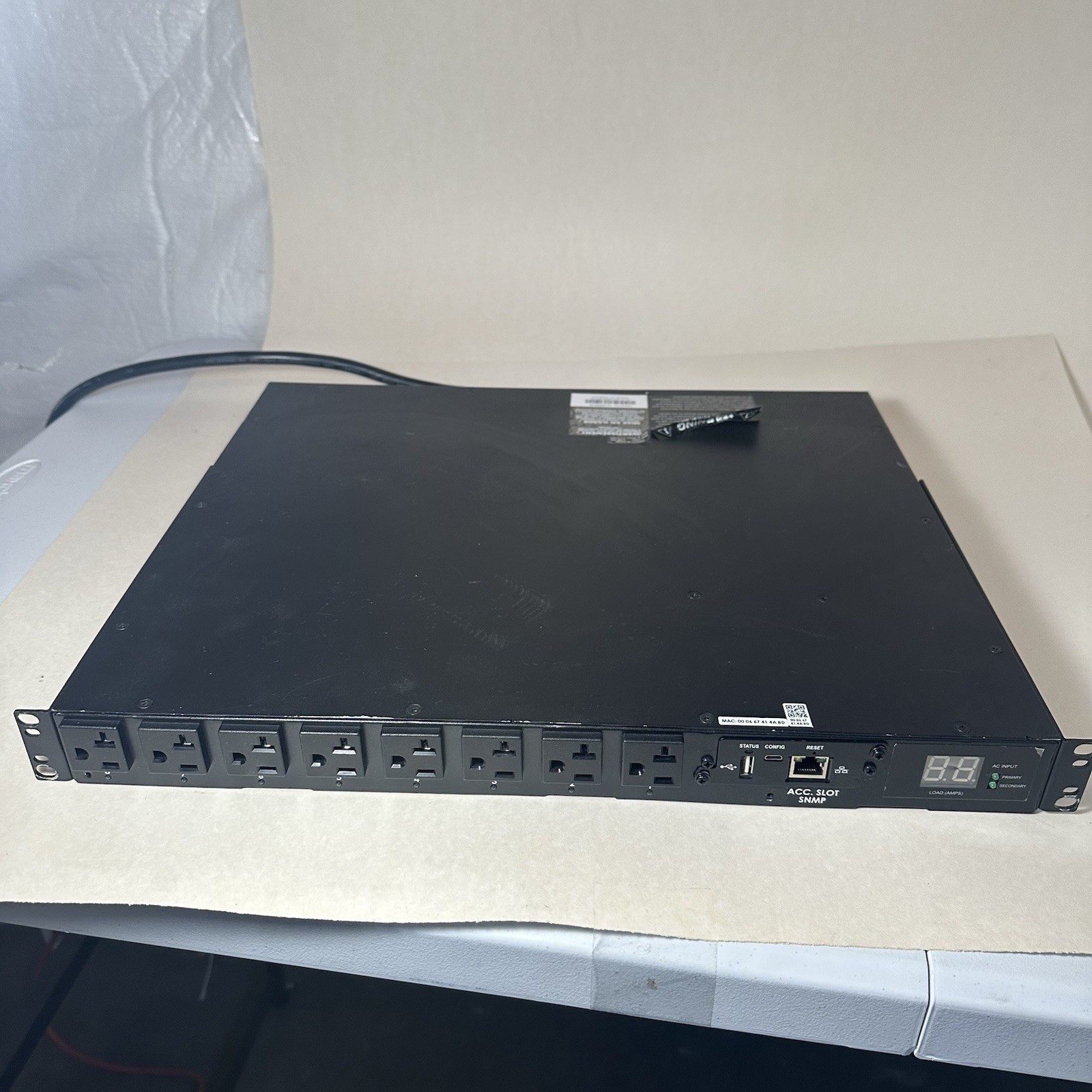 TRIPP LITE PDUMH20ATNET 16-Outlet Power Distribution Unit PDU 1U