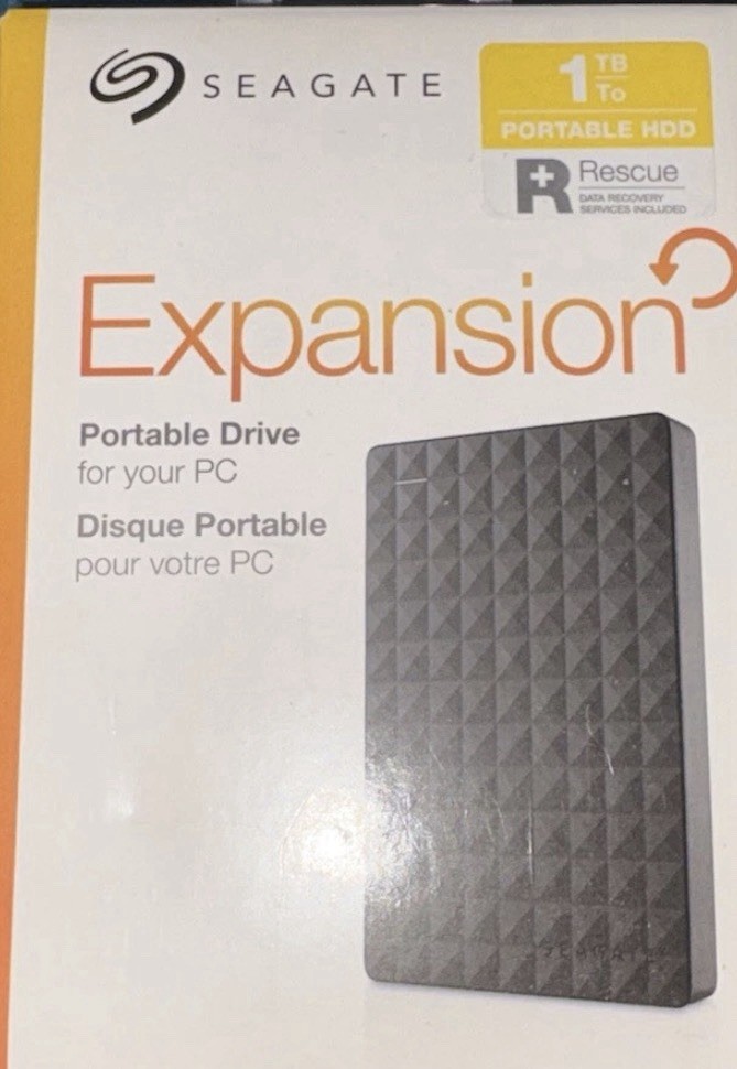 New in Box Seagate Expansion Portable Hard Drive 1 TB USB External HDD PC/Mac