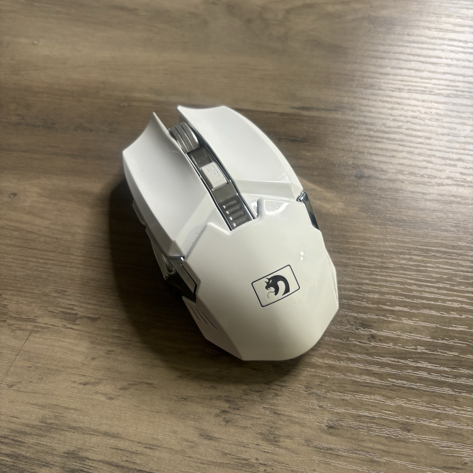Mamba Wireless Mouse Gaming Computer White Silver Corded USB 5V DC Charging