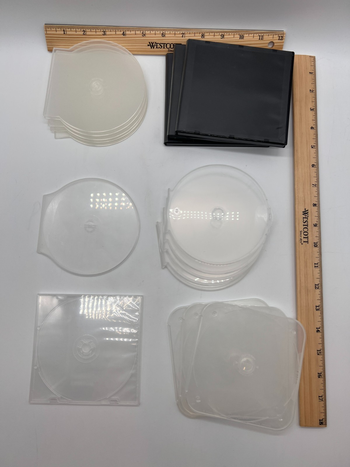 Plastic CD DVD Cases Media Thin Round Clamshell/Square Clear/Black Lot 18 Mixed