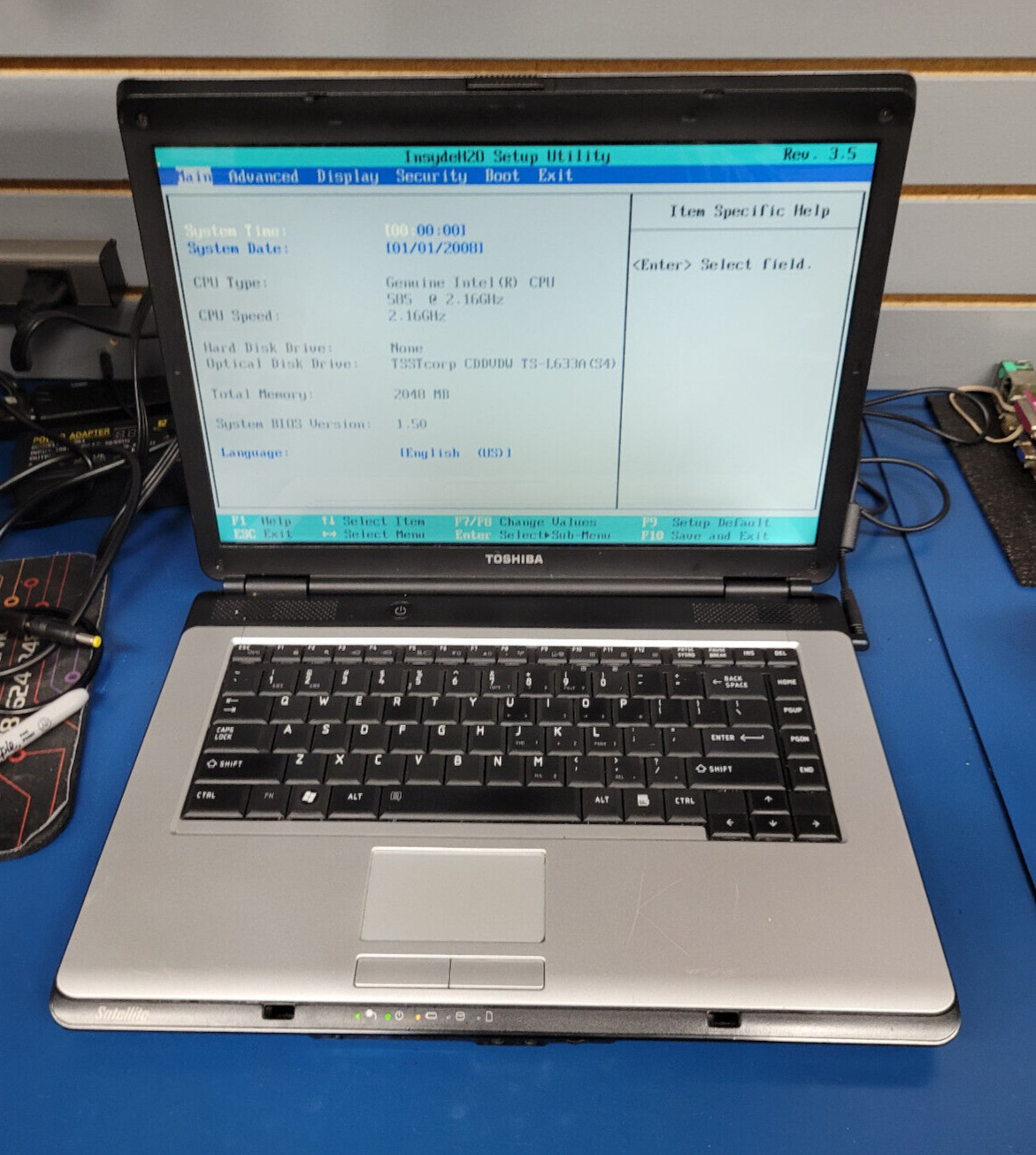 Toshiba Satellite L305-s5919 Intel R  585 @2.16 GHz 2GB RAM No HDD