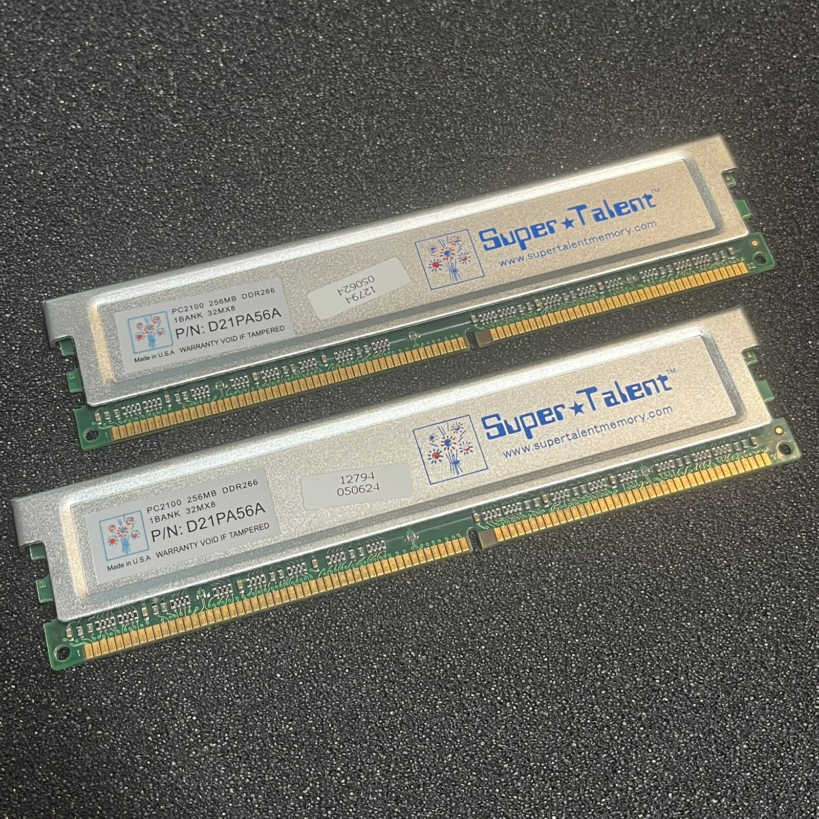 2pcs Super Talent D21PA56A 256MB DDR 266MHZ PC2100 184-PIN MEMORY