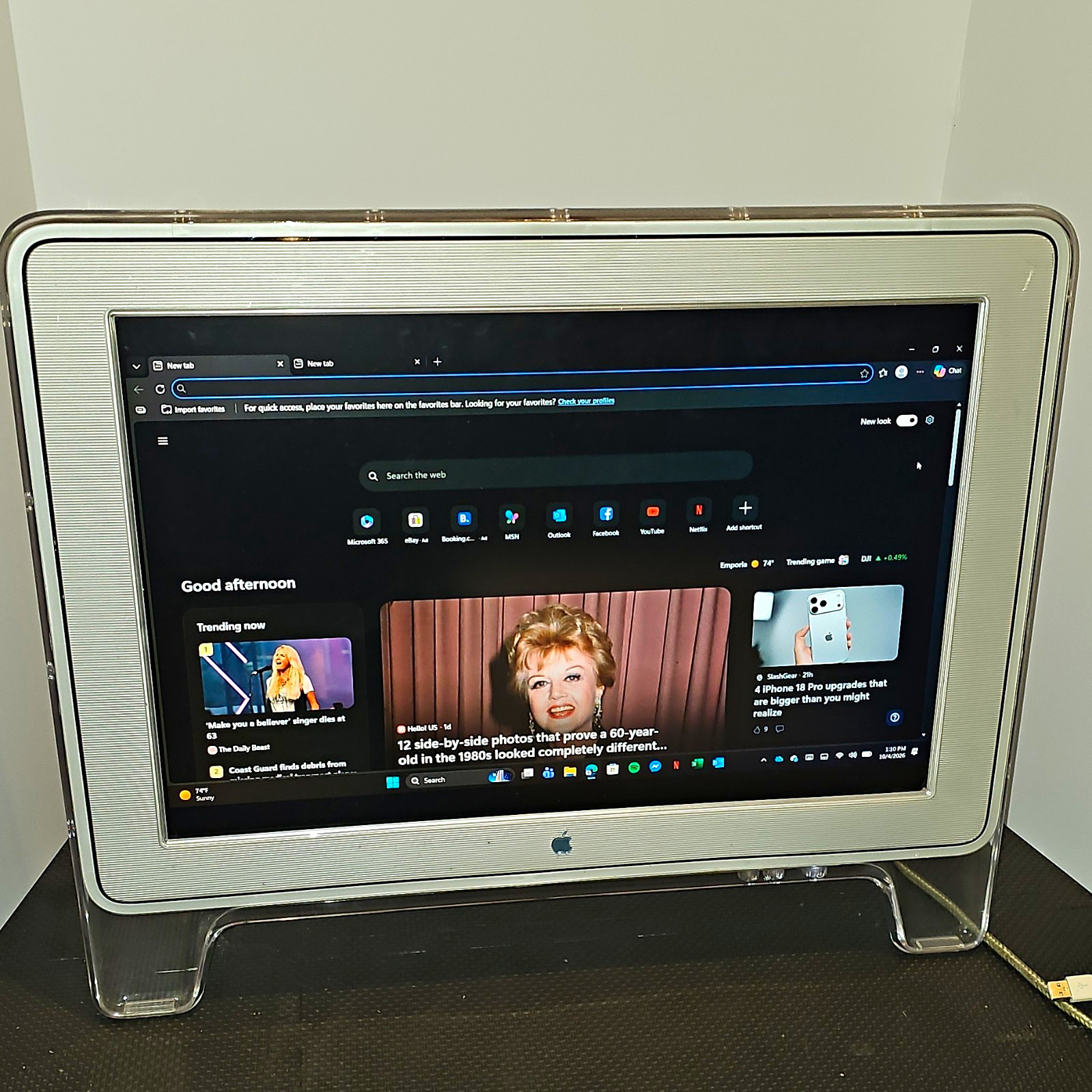 Vintage Apple Cinema Display 22" M8149 With DVI to ADC Power Adapter A1006