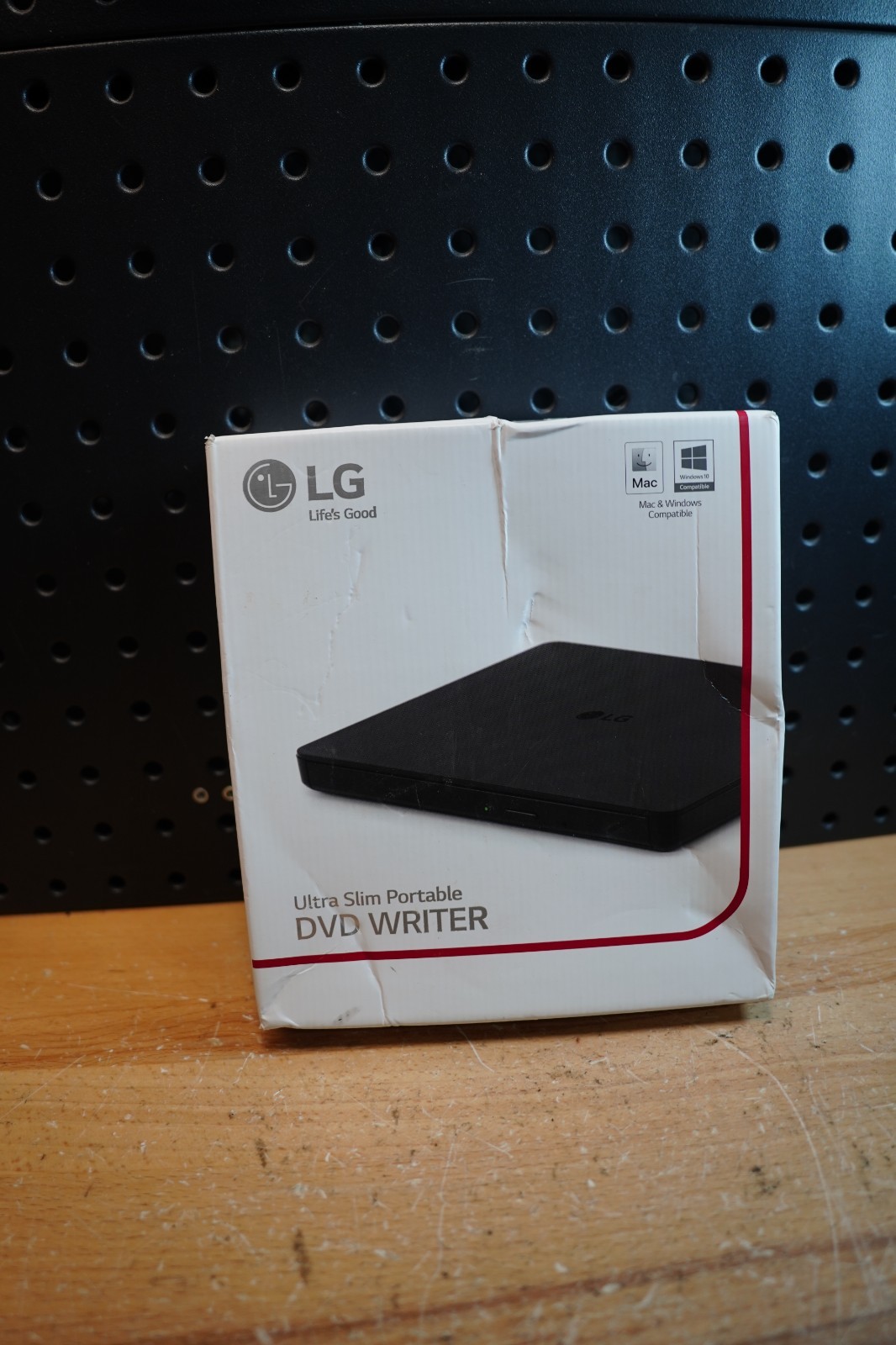 (H) LG GP63EX70 Ultra Slim Portable External DVD Writer with Cable and Box