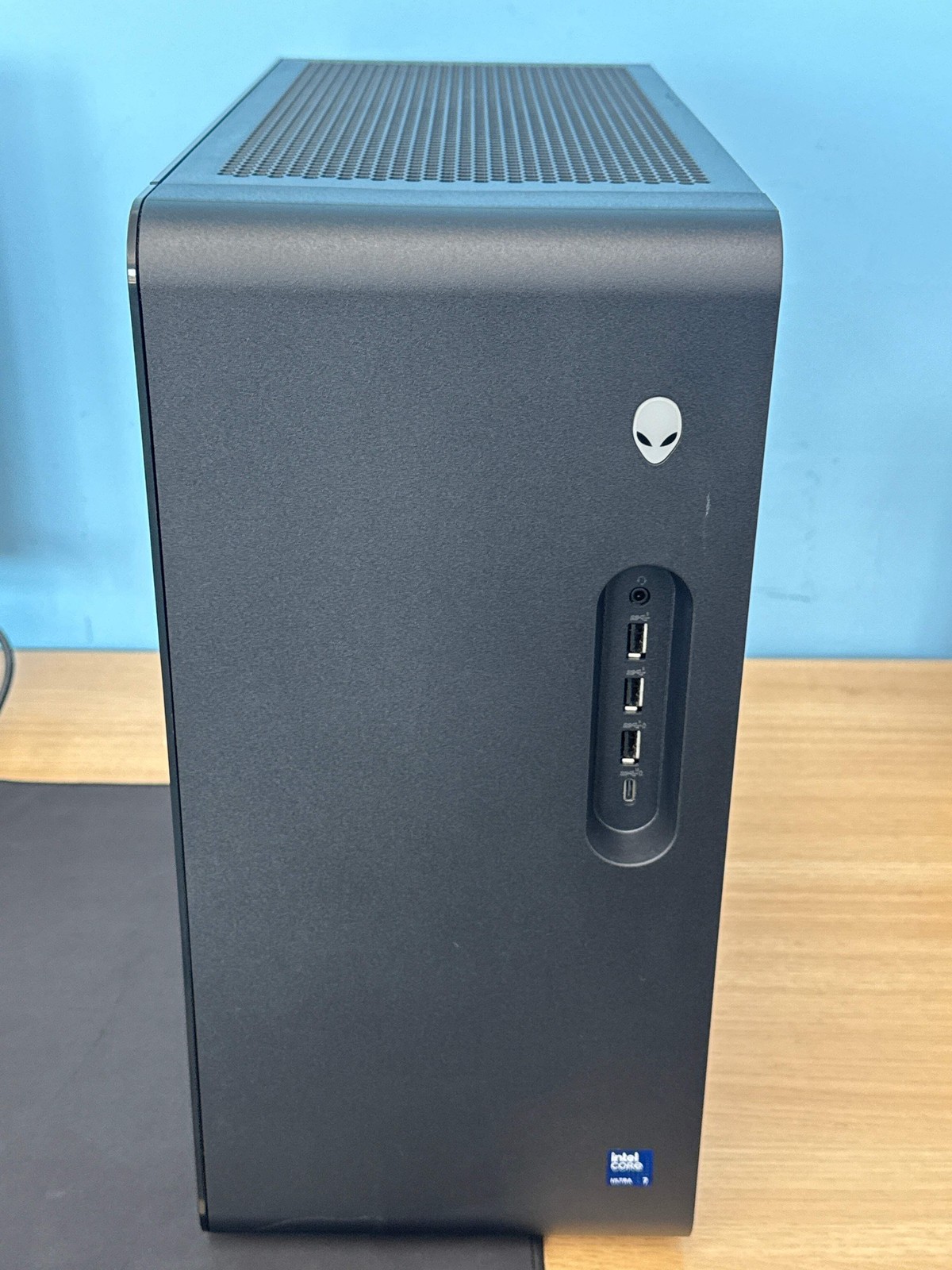 Dell Alienware Aurora R17 Ultra 7 265F 16GB RAM 1TB SSD RTX 5060 Ti - Used
