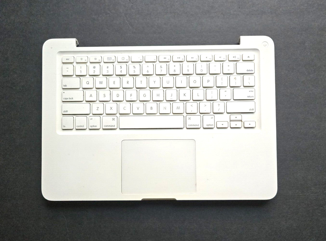 Apple Genuine Macbook A1342 13" Keyboard Palmrest White 661-5590 806-0468