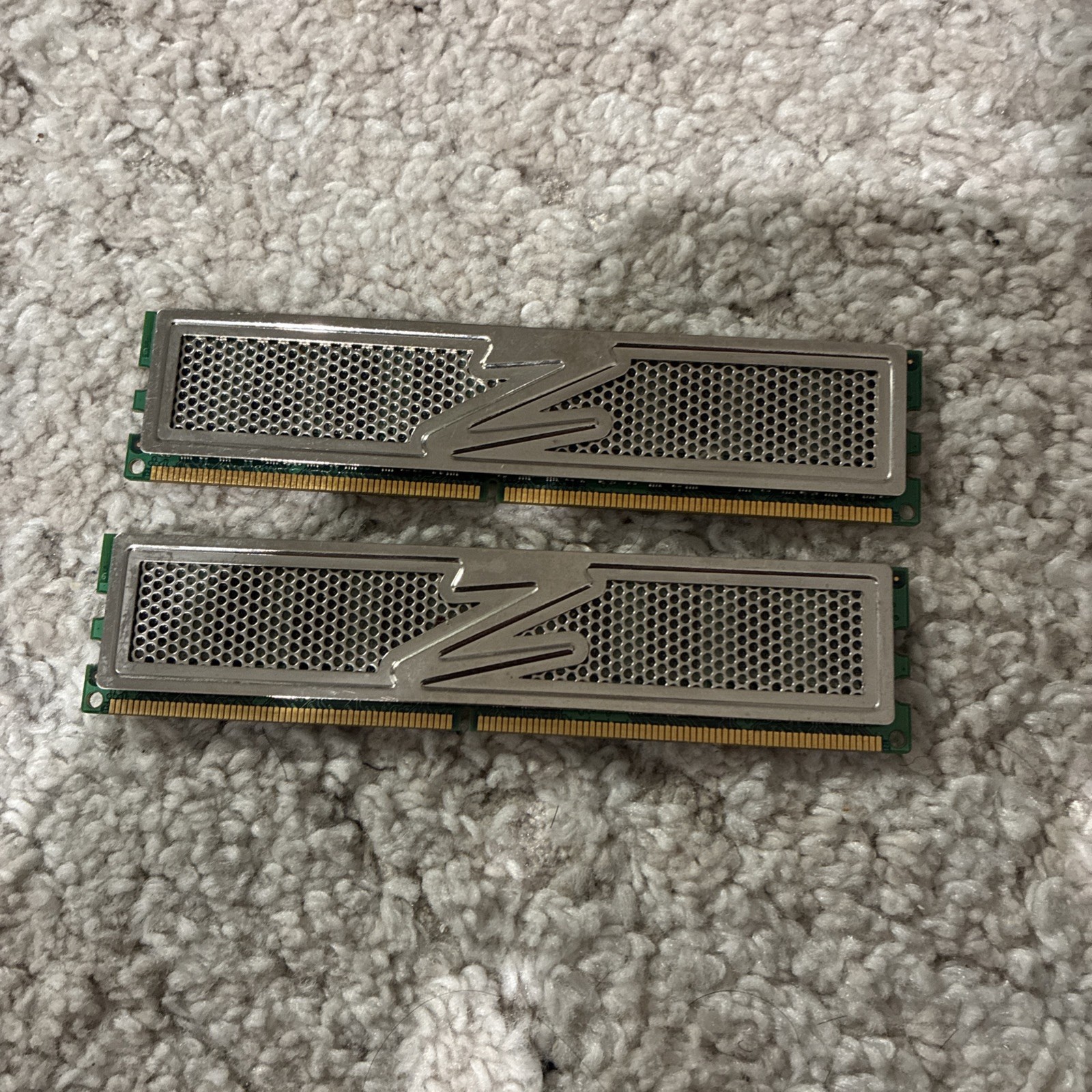 OCZ (2x 2GB) (4GB) DDR2 Computer Memory RAM OCZ2P800R22GK Platinum PC2-6400