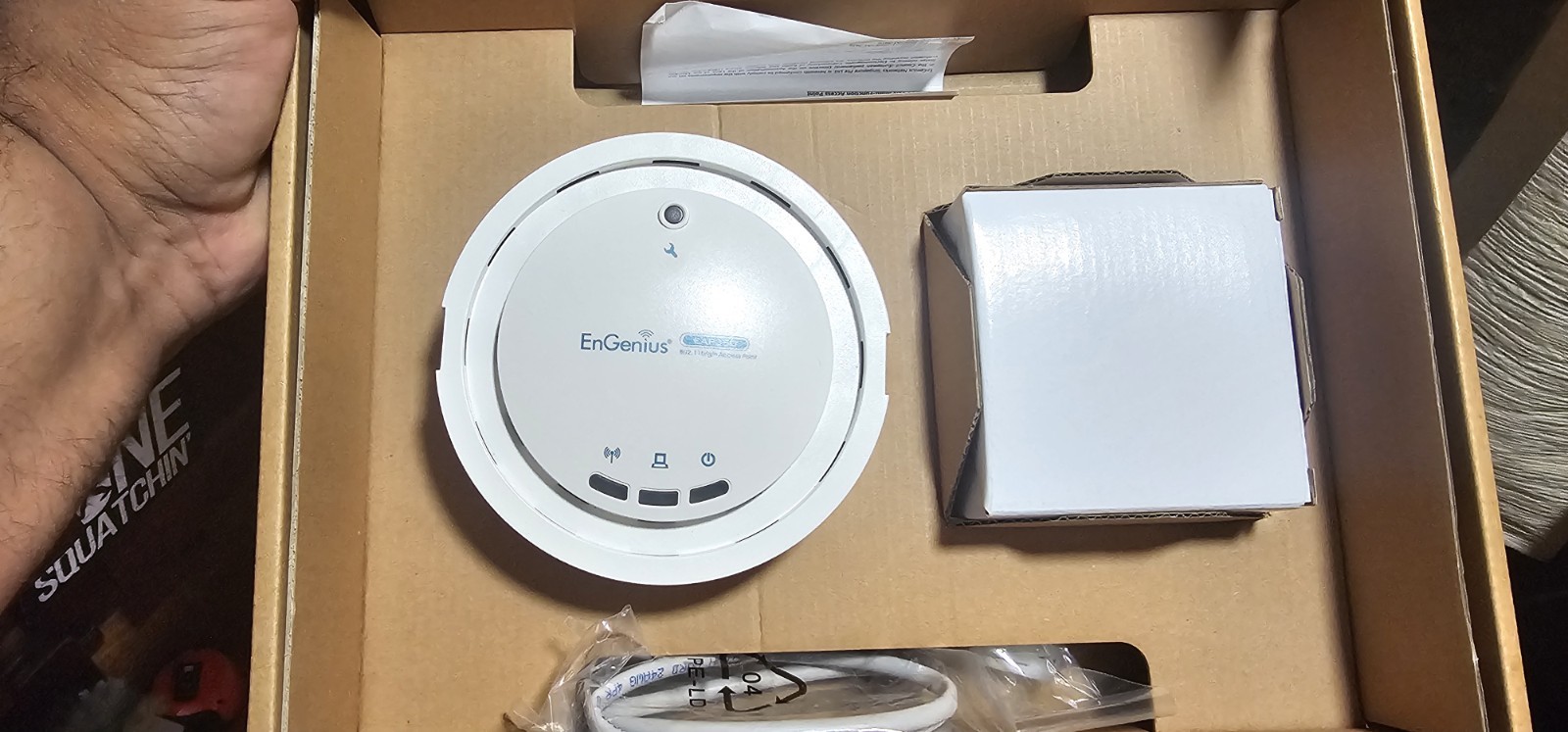 BNIB EnGenius EAP350 ACCESS POINT 802.11 b/g/n 300 Mbps New