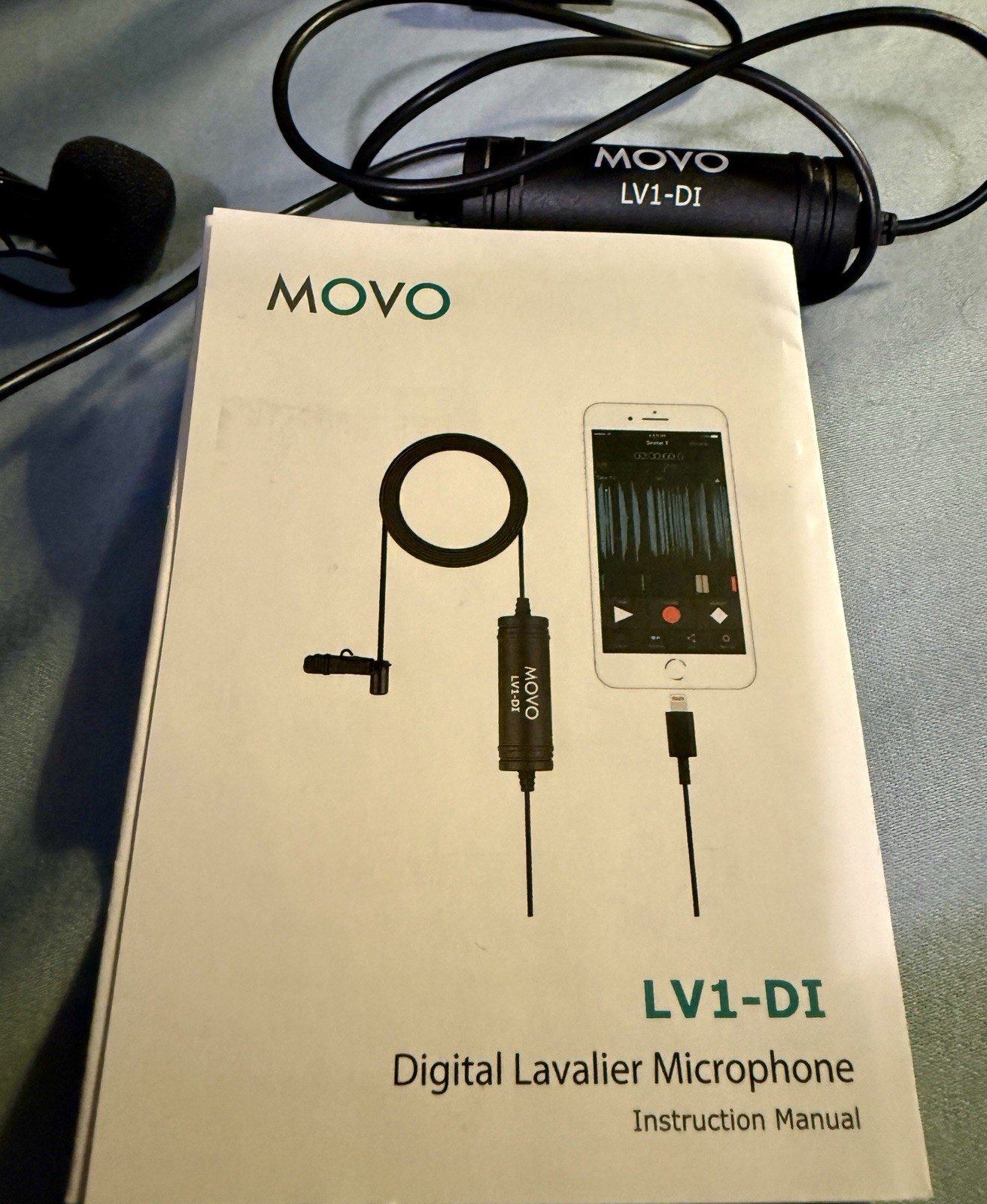 Movo LV1-DI Digital Lavalier Microphone Lightning Clip-On for Apple iPhone, iPad