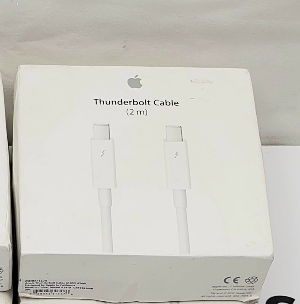 OEM Genuine Apple 6' (2m) Thunderbolt 2 to Thunderbolt 2 Cable A1410 MD861LL/A