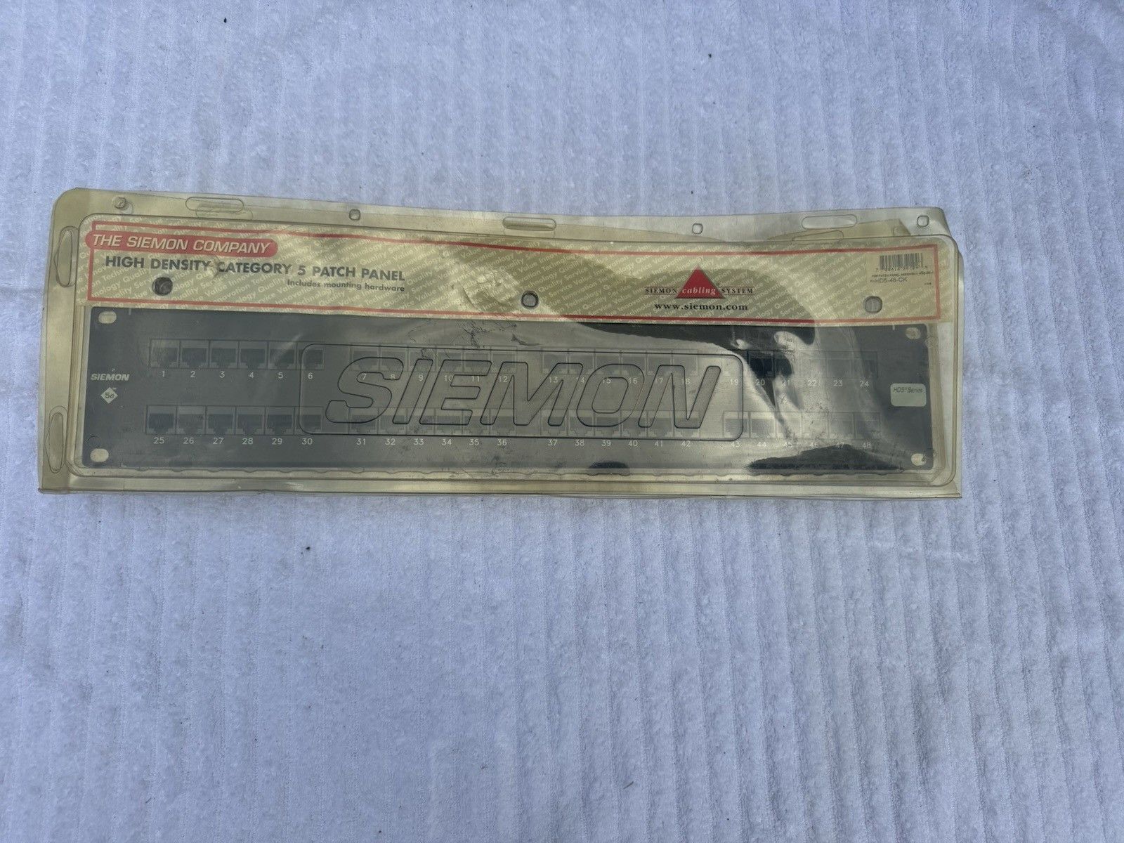 SIEMON HD5-48 HEAVY-DUTY CATEGORY-5E 48-PORT FLAT PATCH PANEL, HDS Series NOS