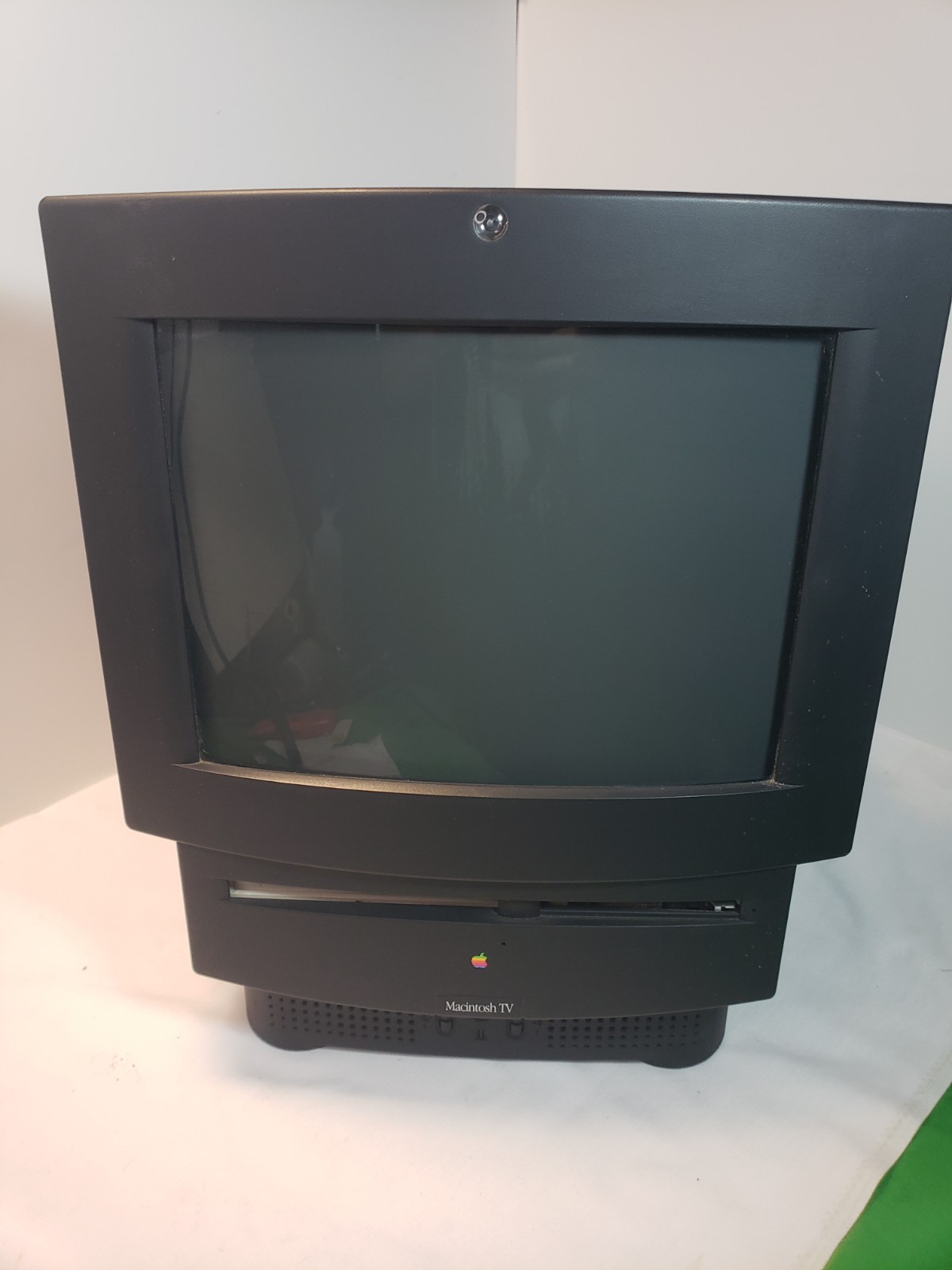 Vintage Apple Mac Macintosh TV 1993 Black 14" Ultra Rare