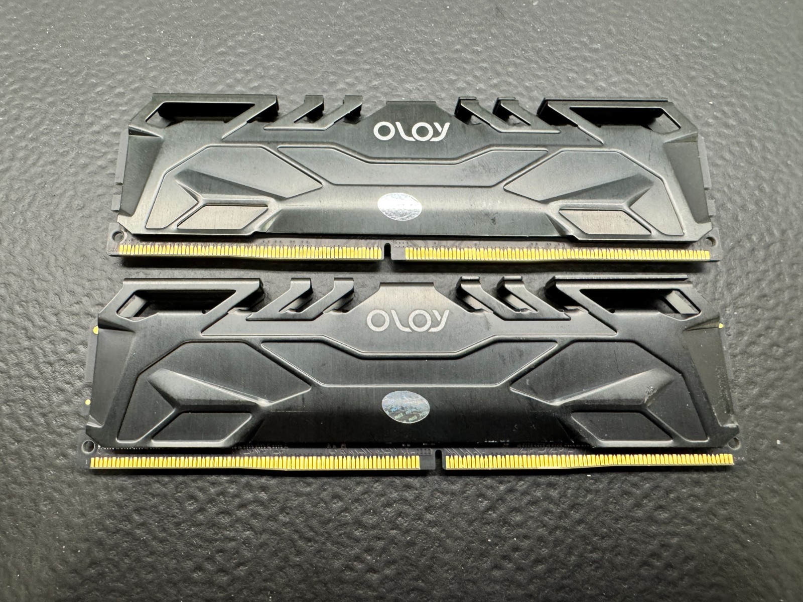OLOy Black Owl DDR4 16GB (2x8GB) DIMM RAM 288-Pin Desktop Gaming UDIMM