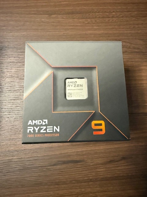 AMD Ryzen 9 7950x Processor (5.7 GHz, 16 Cores, LGA 1718/Socket AM5)