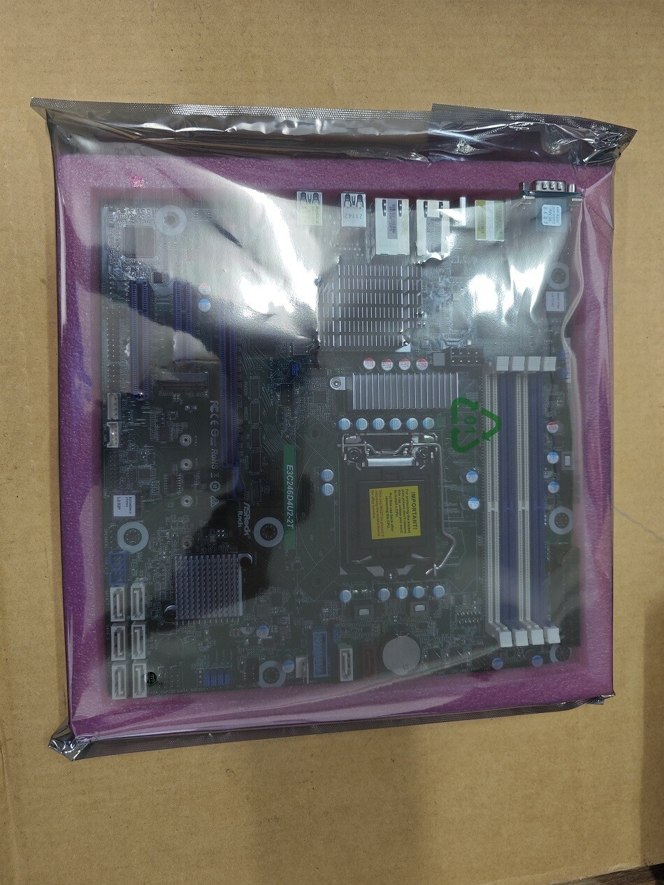 ASRock Rack E3C246D4U2-2T mATX LGA1151 8xSATA DDR4 Dual 10GbE Support server nas