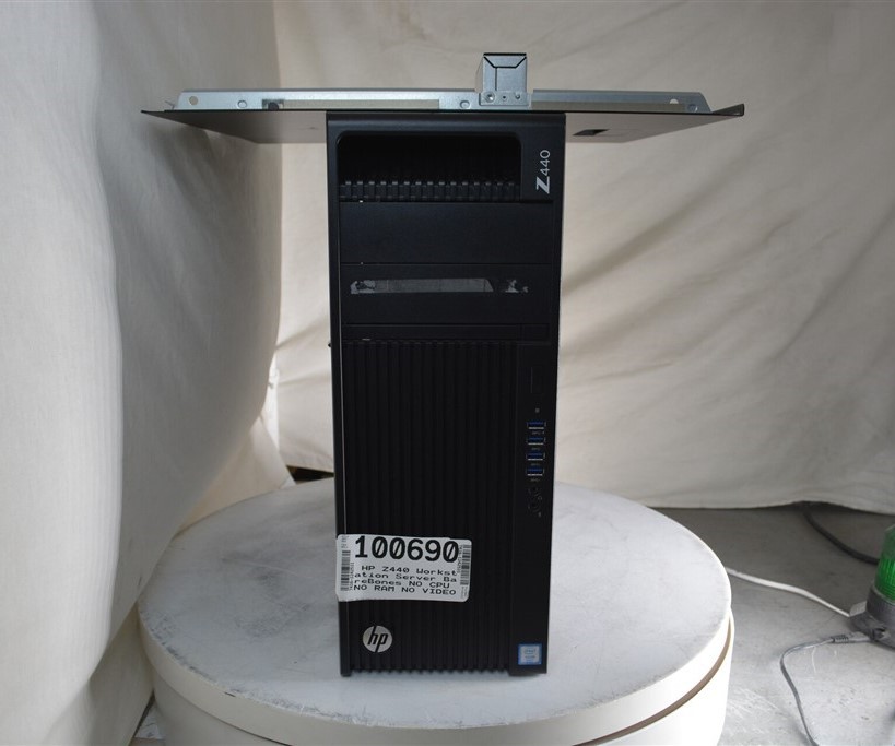 HP Z440 Workstation Tower Server BAREBONES SEE NOTES