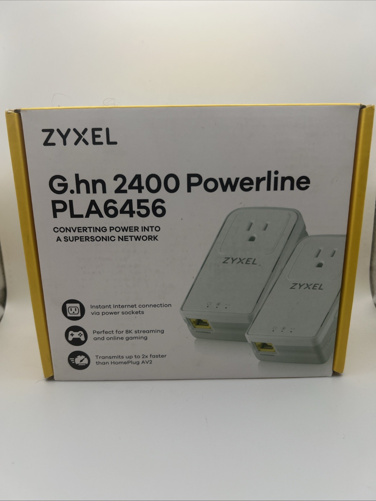 ZYXEL PLA6456 G.hn 2400 Wave 2 Powerline Pass-Thru Gigabit Ethernet Adapters Kit