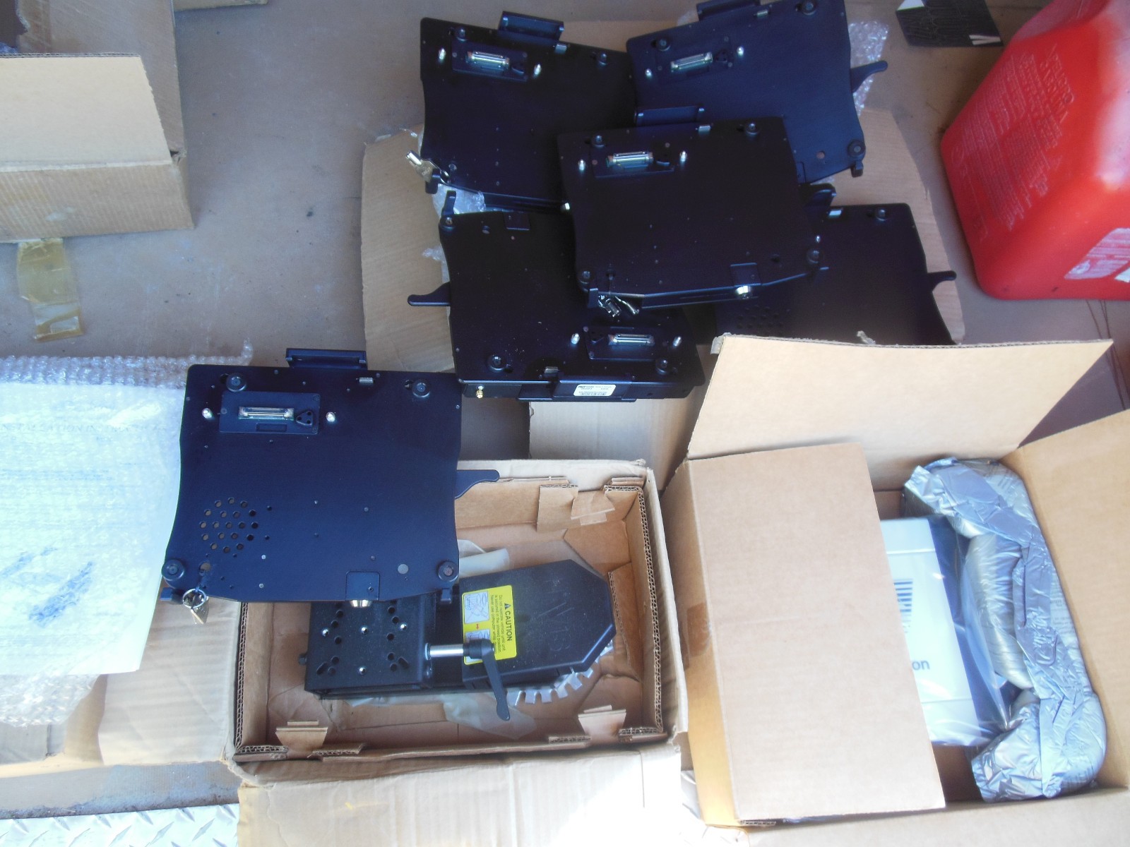 LOT OF NEW GAMBER JOHNSON HAVIS POLICE COMPUTER MOUNTS GV2000 CMD-102