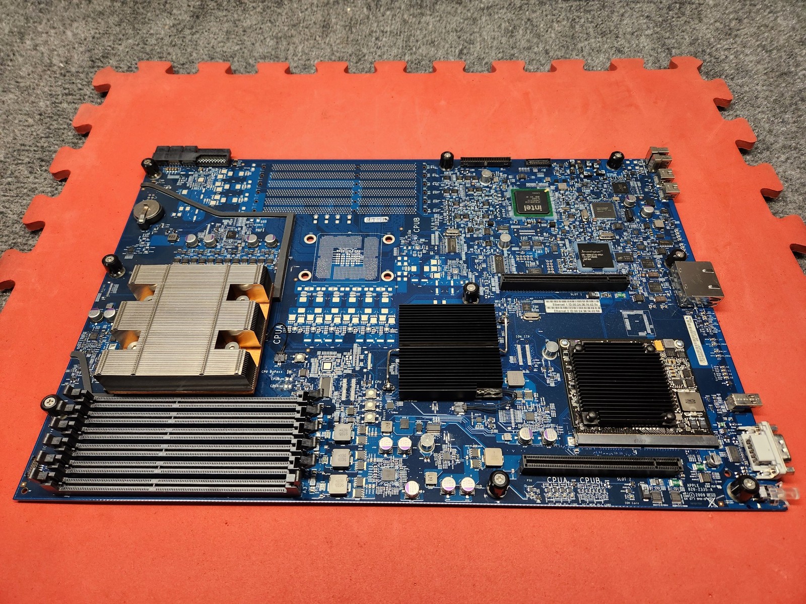 Apple XServe A1279 Xeon E5520 2.26GHz Logic Board/Motherboard 820-2335-A