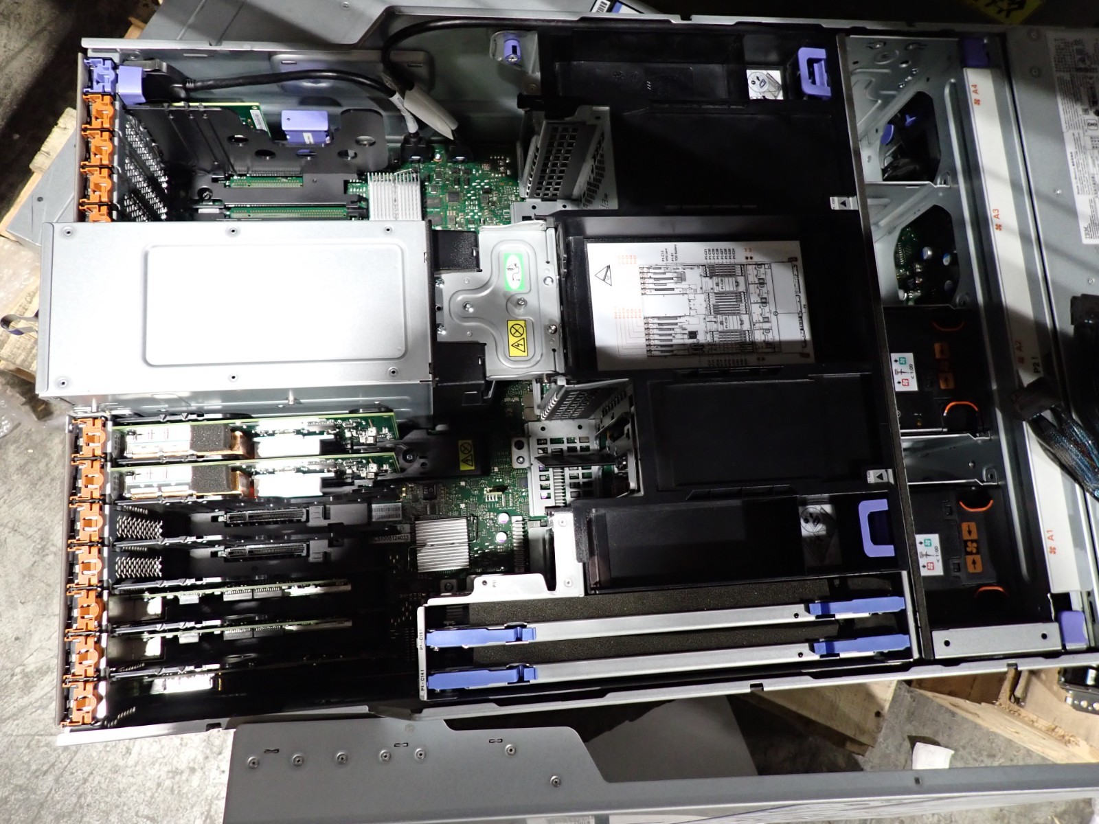 IBM 00E4403 System Boackplane for S814 Power8 8286-41A Server Motherboard