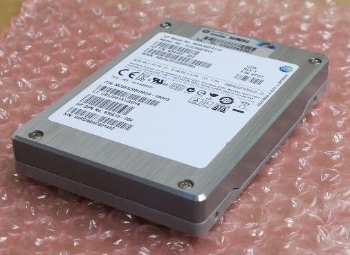 HP 200GB 2.5" SATA MLC 3Gb/s Enterprise SSD Solid State Drive 636458-002