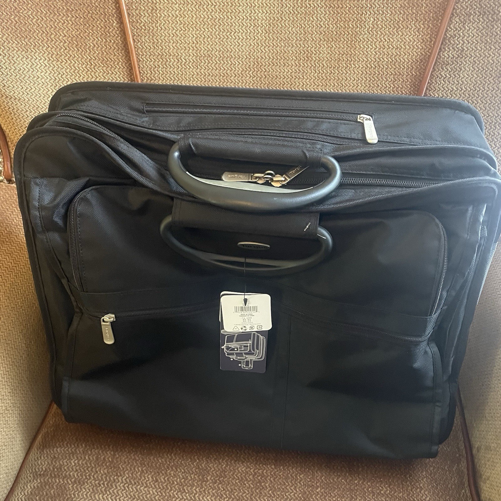 NWT Targus Roller XL 17” Rolling Laptop Bag Wheeled Briefcase Luggage Black NEW