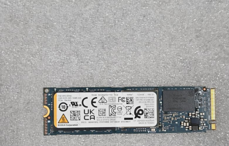 KIOXIA XG8 1TB TLC PCI Express 4.0 x4 NVMe M.2 2280 SSD KXG80ZNV1T02 TESTED US A
