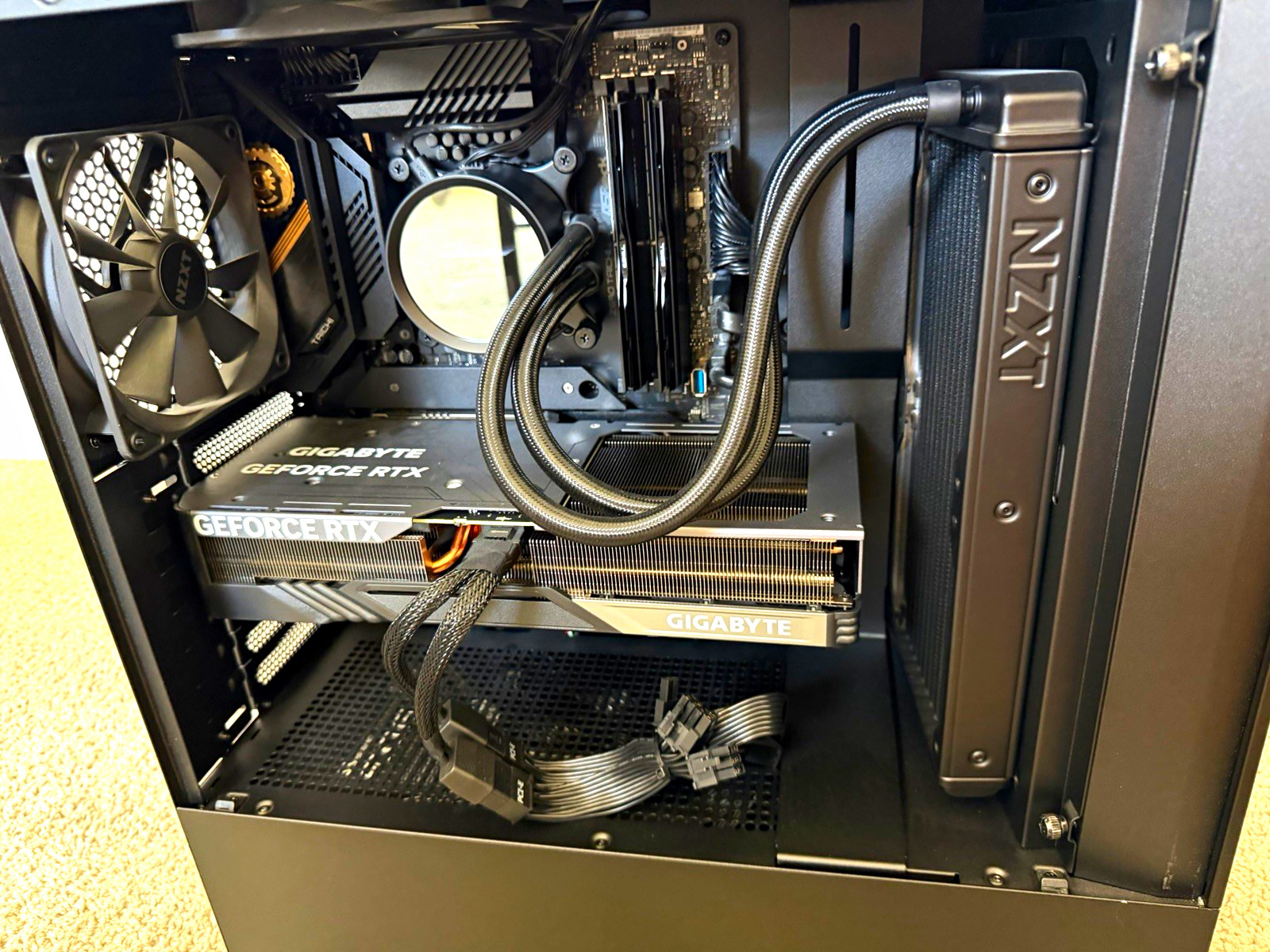NZXT BLD Gaming Tower Desktop PC Black NVIDIA GeForce RTX Liquid Cooling 2022