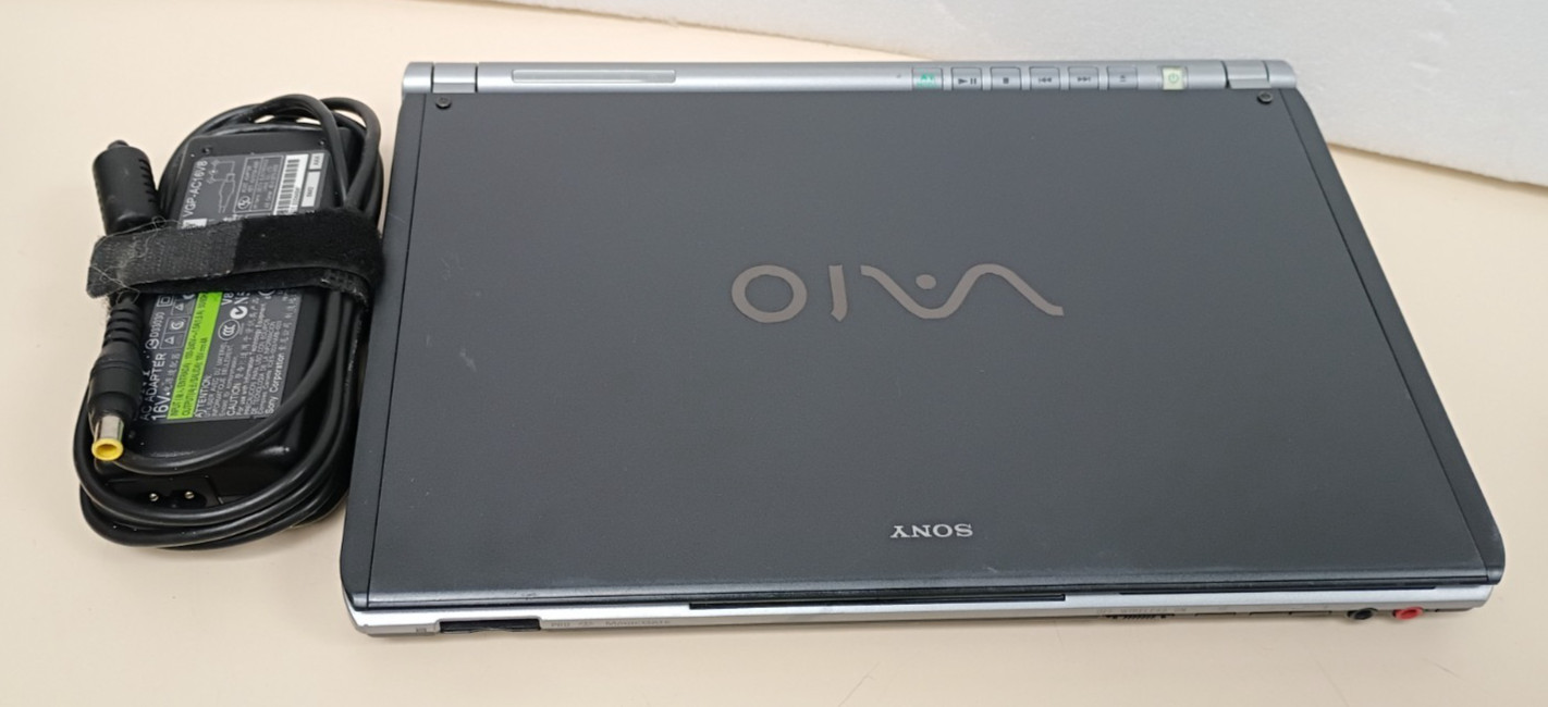 Sony VAIO Serie VGN - TX750 Model PCG - 4G1L Personal Computer Windows xp. READ