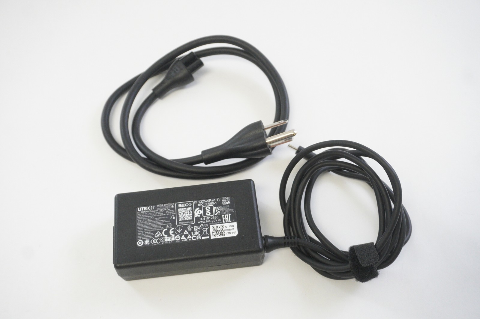 KP.06501.033 Acer 65W 20V 3.25A AC Adapter CB516-1H-31UE