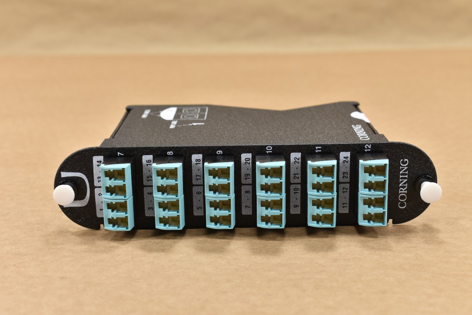CORNING CCH-UM24-05-93T Plug & Play Universal Module, LC Duplex, 24 Fiber,OM3