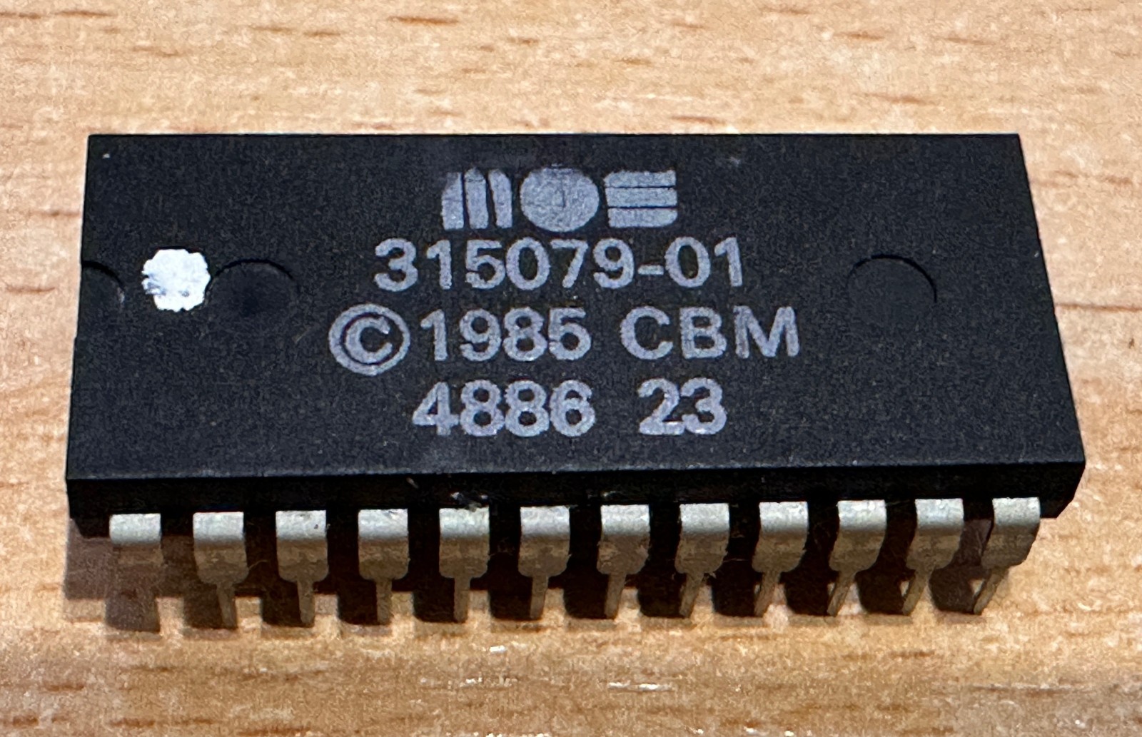 315079/318018-02/318019-02/ - CHIPS for Commodore C128, Working