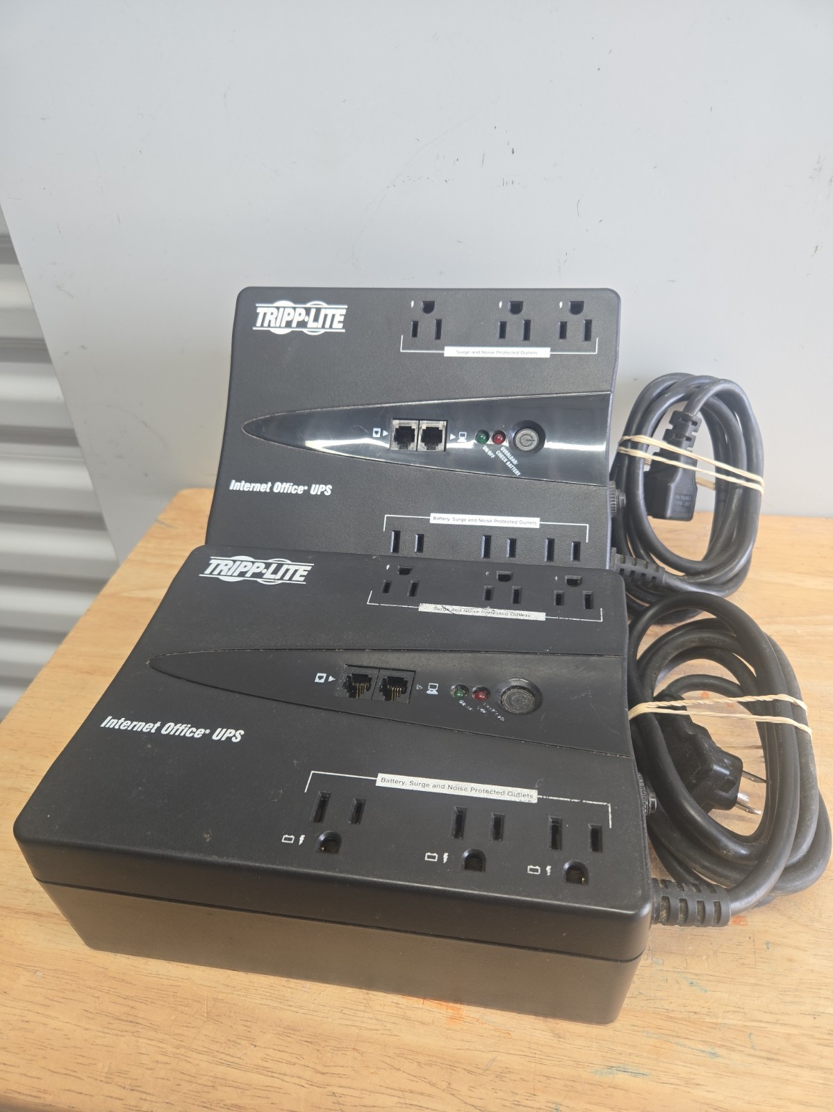 Lot Of 2 TRIPP-LITE Internet 350U Office UPS Input 120V, Output 115V 6 Outlets