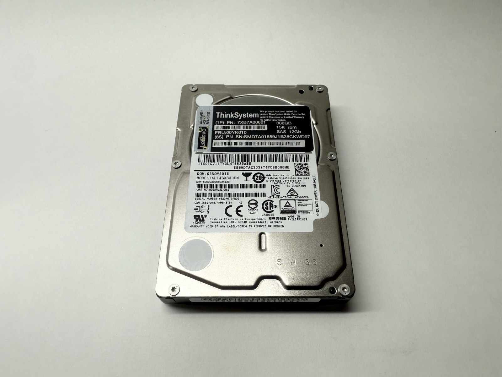 Lenovo ThinkSystem 7XB7A00021 00YK010 300G 15K 2.5' SAS 12Gb SR HDD 100% Health