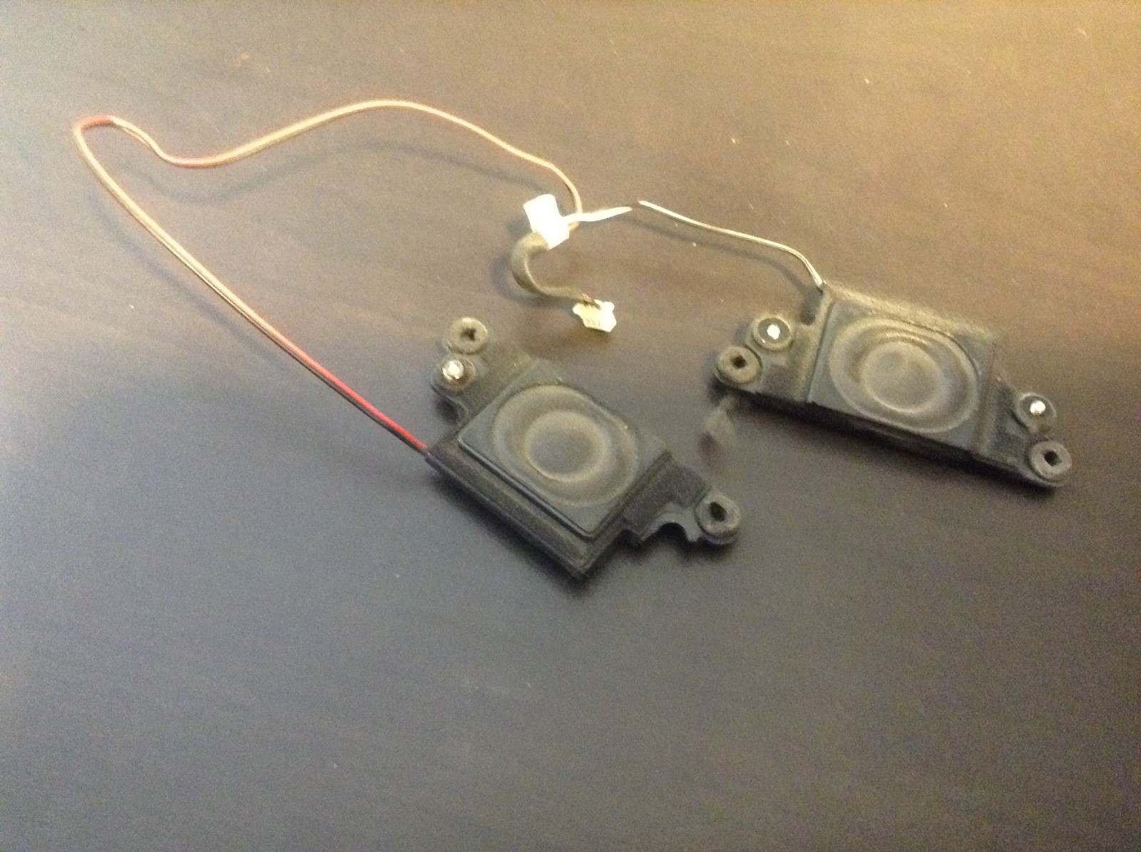 Sager Clevo P151HM1 NP8130 Gaming Laptop Speakers